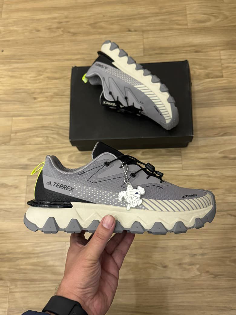 FIRST COPY Adidas Terrex skychanger - Image 2