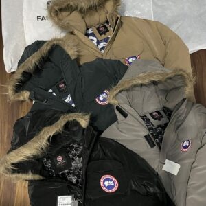 FIRST COPY CANADA GOOSE JACKET