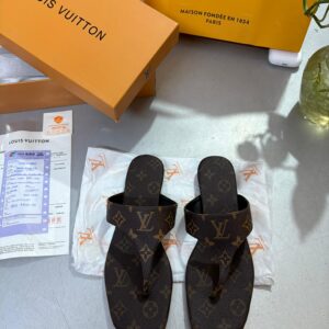 FIRST COPY Louis Vuitton Flat