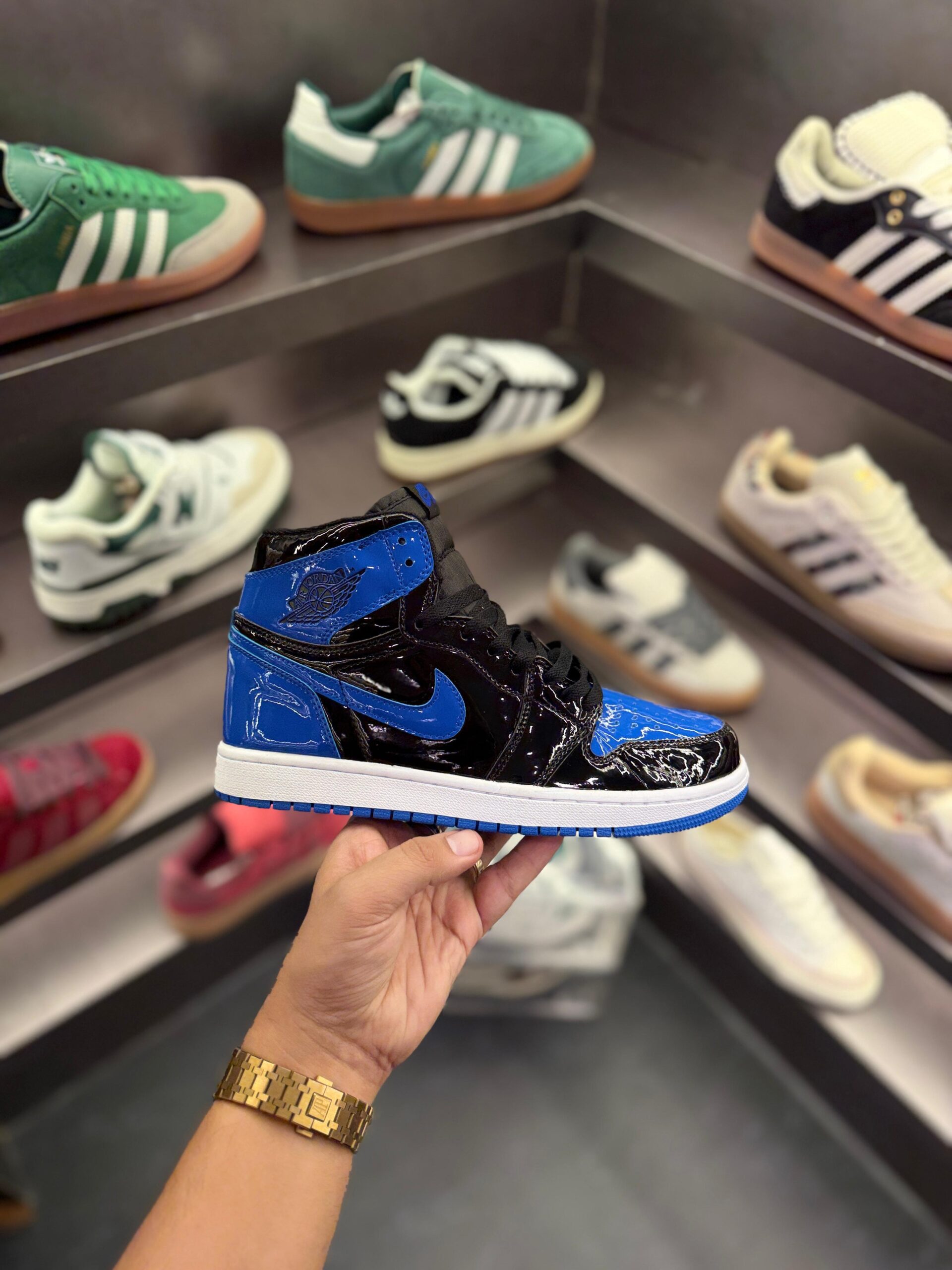 FIRST COPY AIR JORDANS RETRO 1