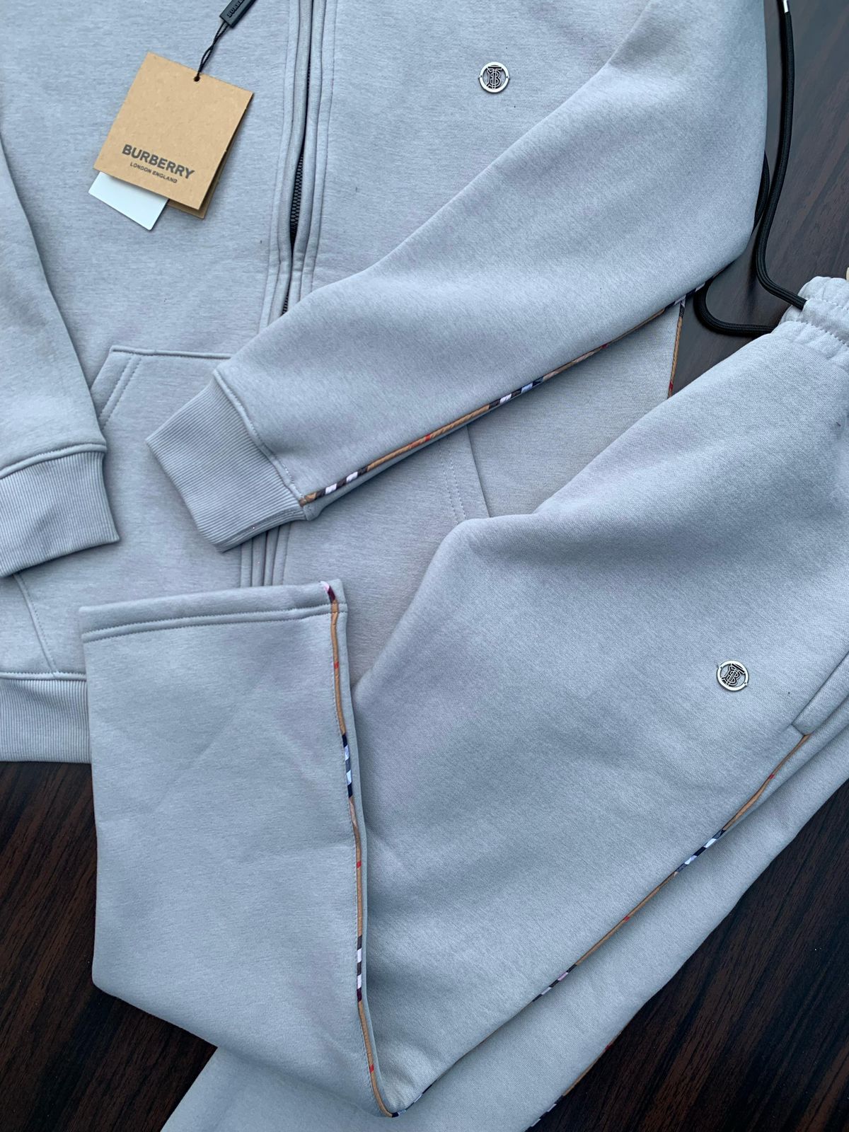 First Copy Burberry Zipper Tracksuit - Image 12