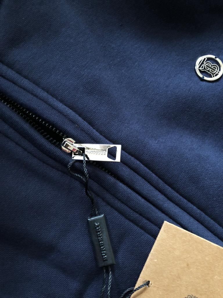 First Copy Burberry Zipper Tracksuit - Image 5