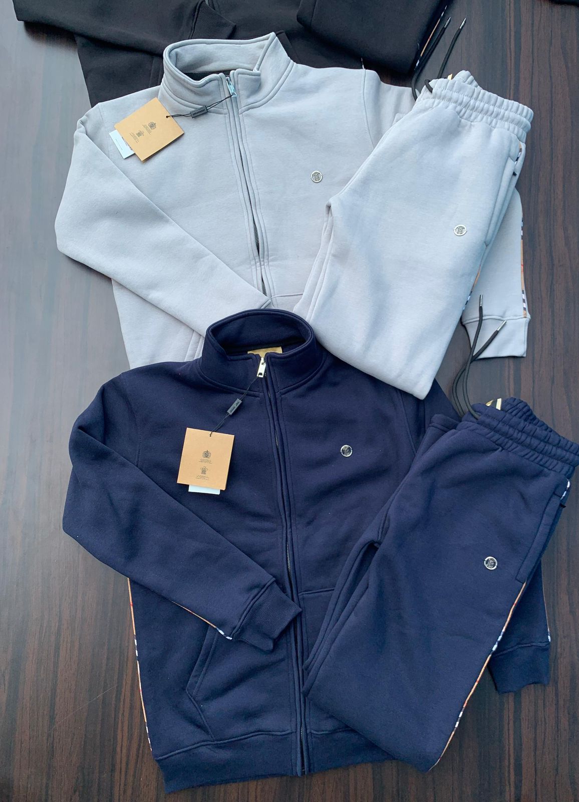 First Copy Burberry Zipper Tracksuit - Image 13