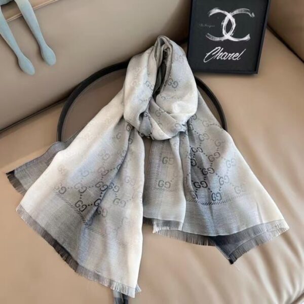 First Copy Gucci Semi-Woollen Stole - Image 5