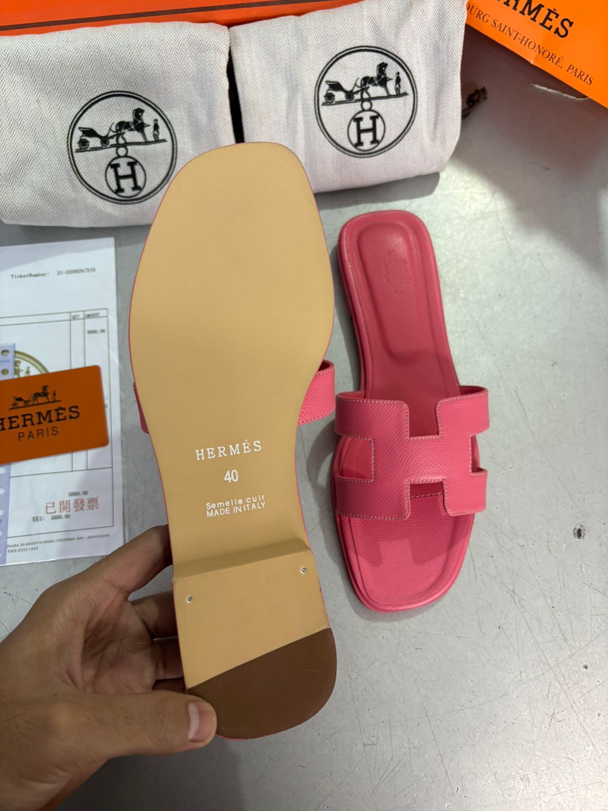 First Copy Hermes Pink Flat Sandal - Image 3