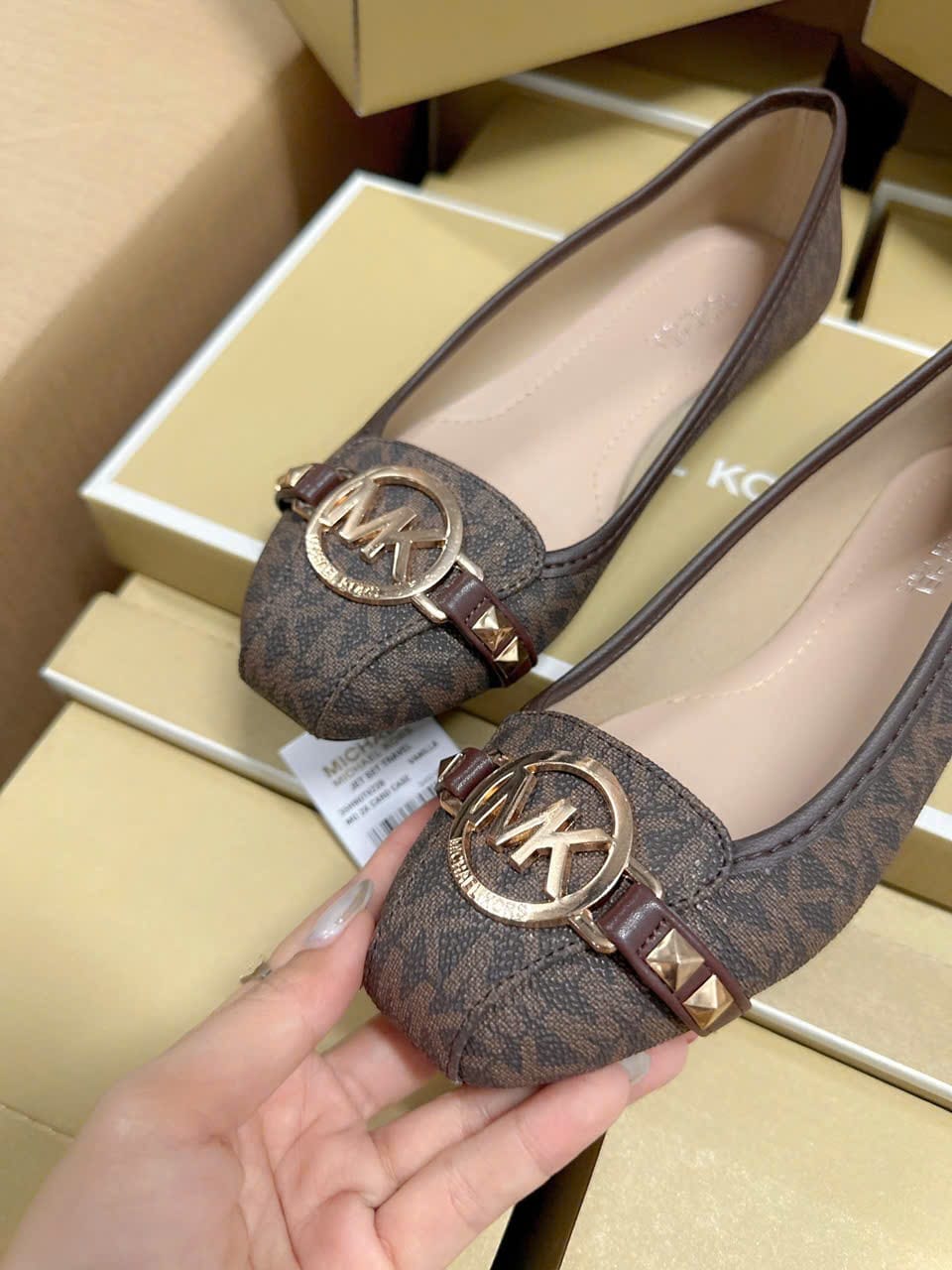 Michael Kors Black Ballerina Flats - Image 5