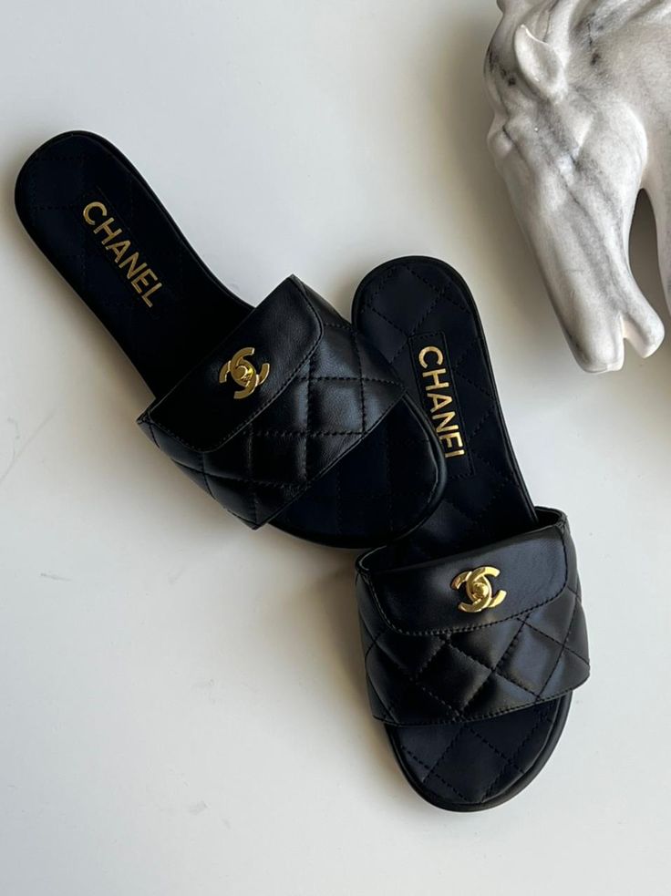 First Copy Chanel Black Flats - Image 2