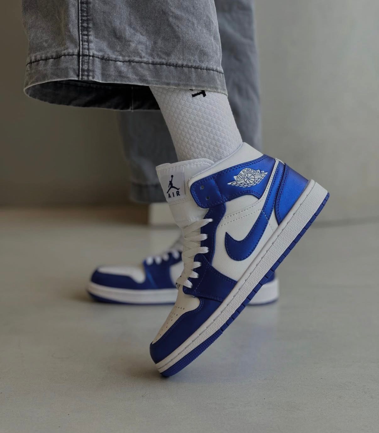 First-Copy-Air-Jordan-1-Mid-Royal-6 First Copy Air Jordan 1 Mid Royal - Image 5