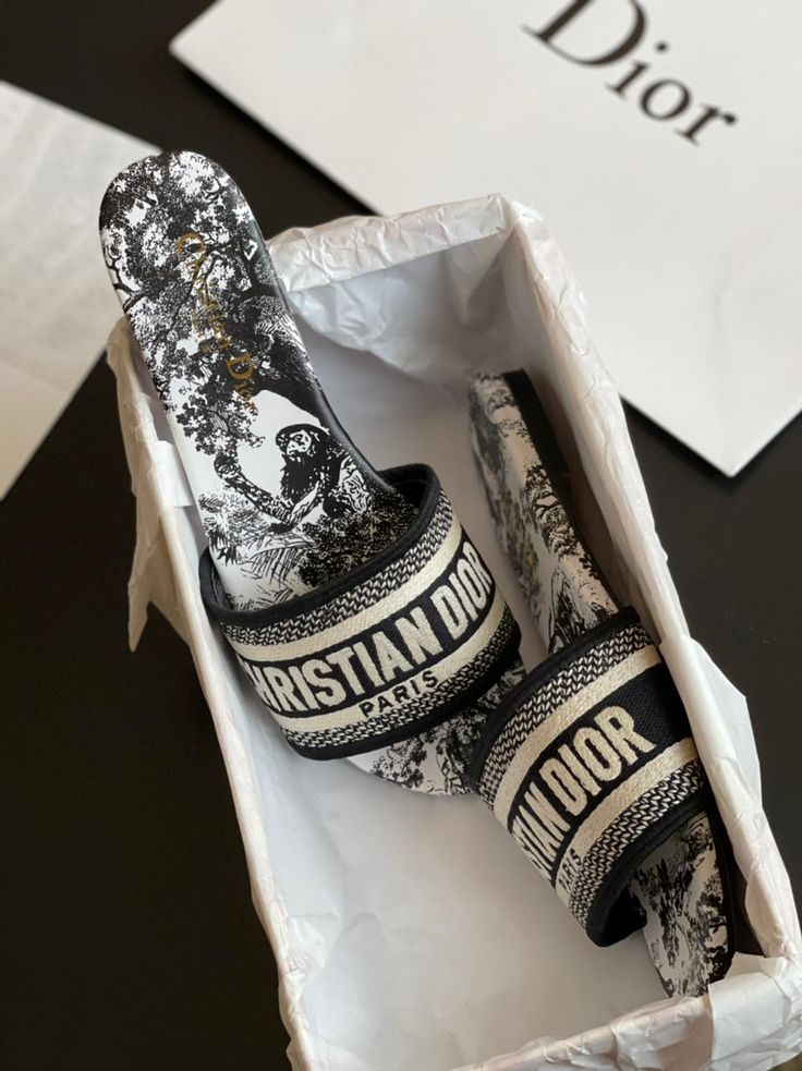 First Copy Christian Dior Dway Flats - Image 2