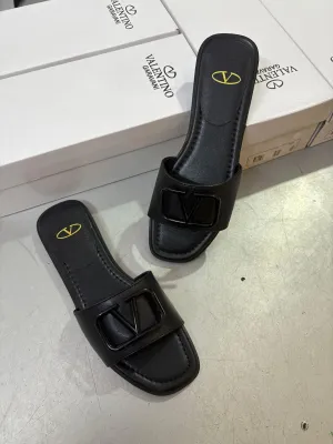 First Copy Valentino Flats for Women - Image 4