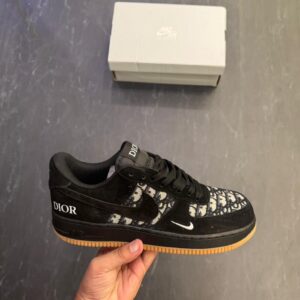 First Copy Nike Air Force Dior